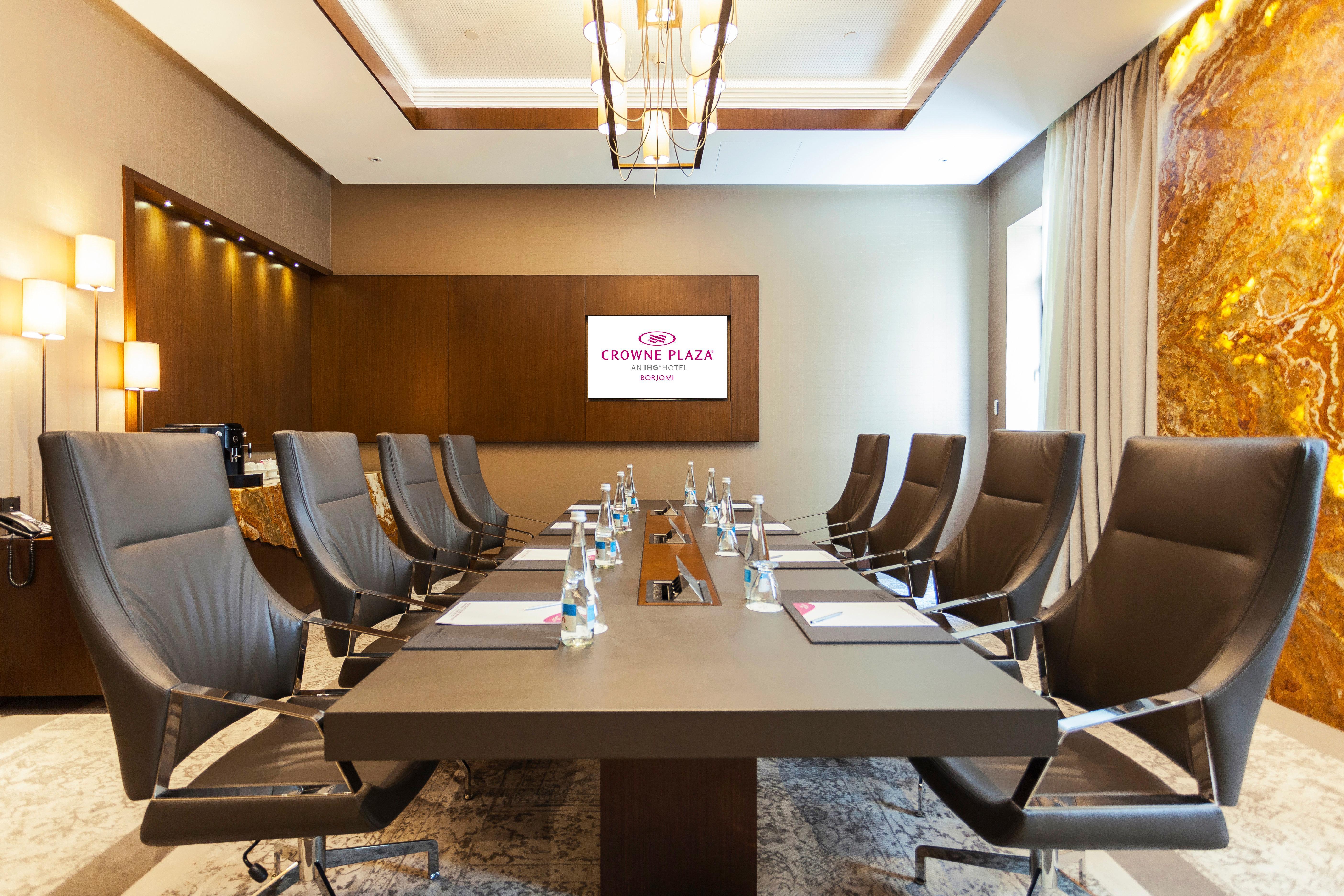 Crowne Plaza - Borjomi By Ihg Hotell Eksteriør bilde Meeting room