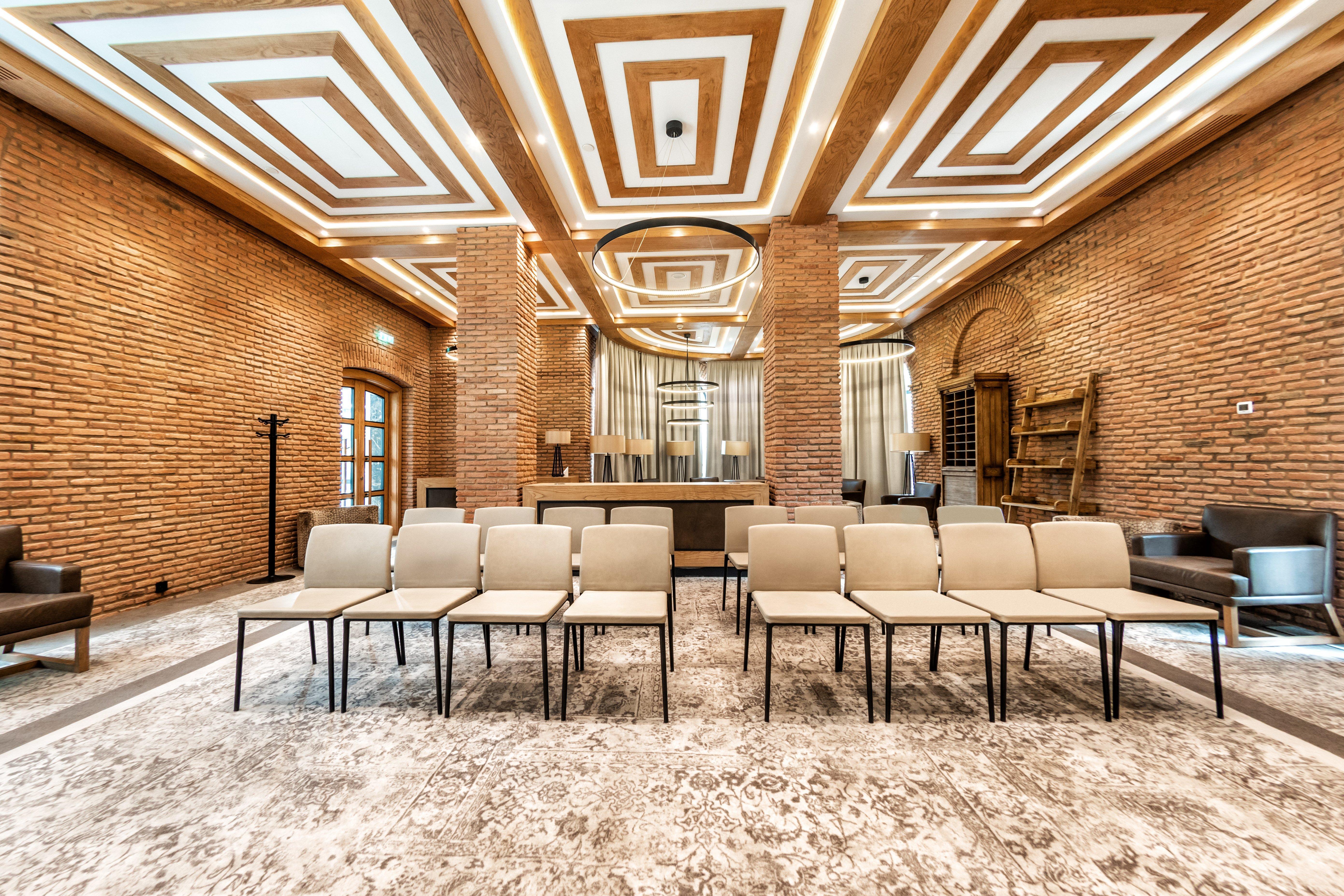 Crowne Plaza - Borjomi By Ihg Hotell Eksteriør bilde The interior of the new synagogue