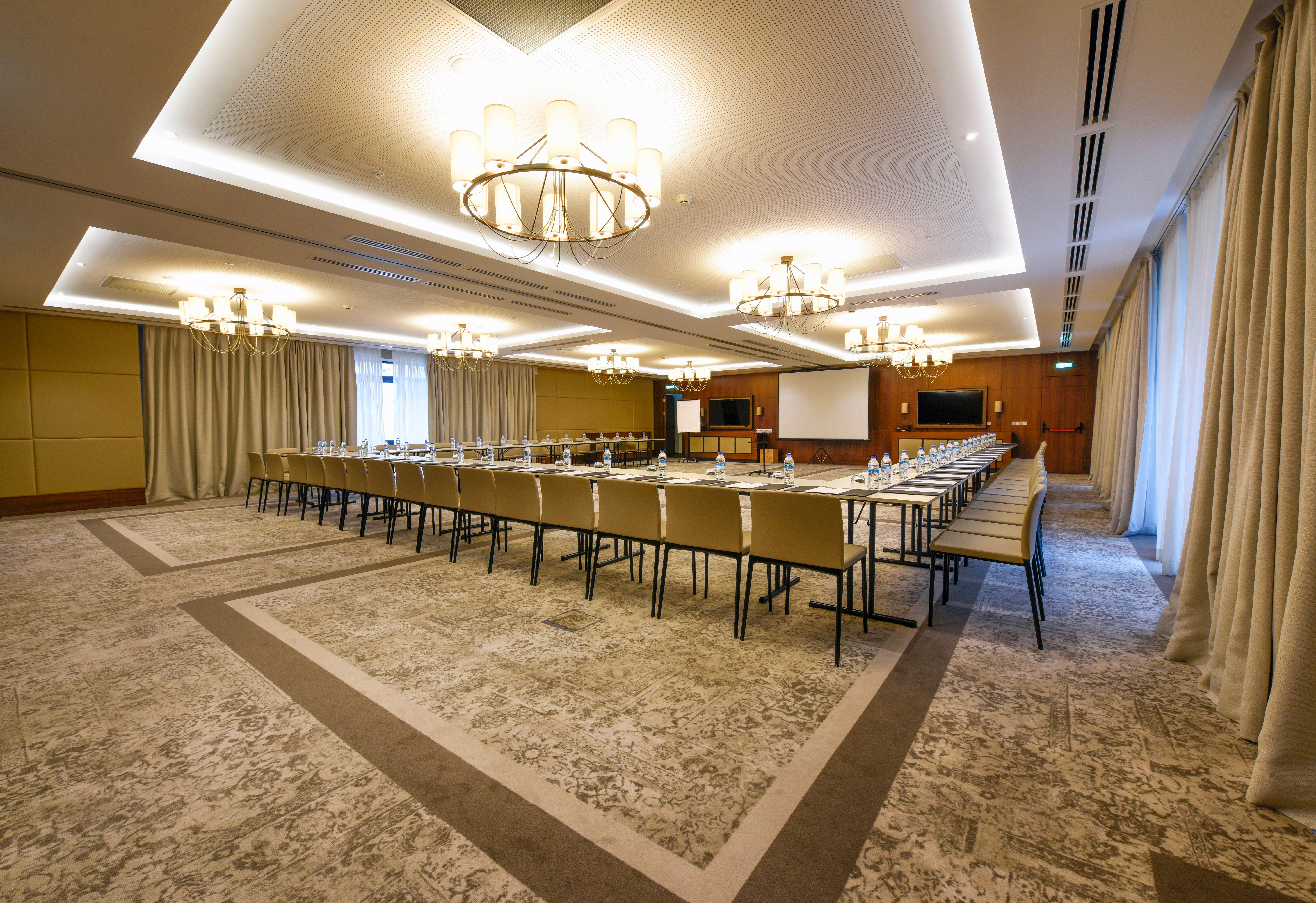 Crowne Plaza - Borjomi By Ihg Hotell Eksteriør bilde Meeting room